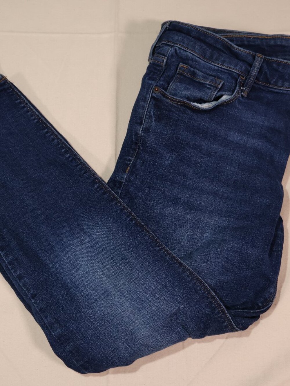 Old Navy Women's Dark Skinny Jeans in 14 Short
